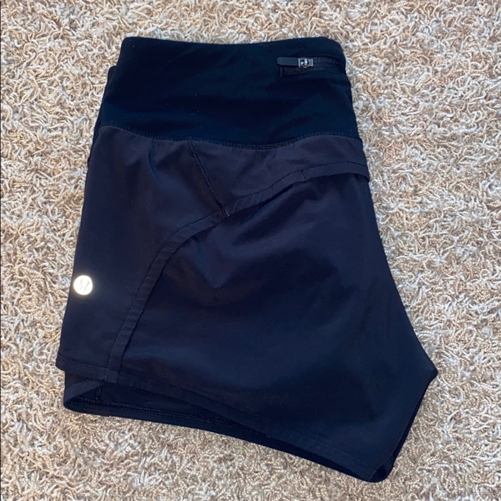 Run Times Short II 4” size 6